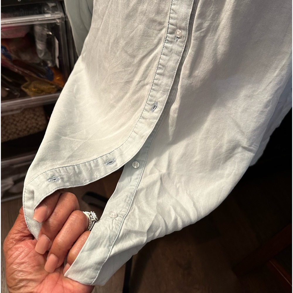 NWOT light blue Oxford, button-down, long sleeve tea - Picture 9 of 9